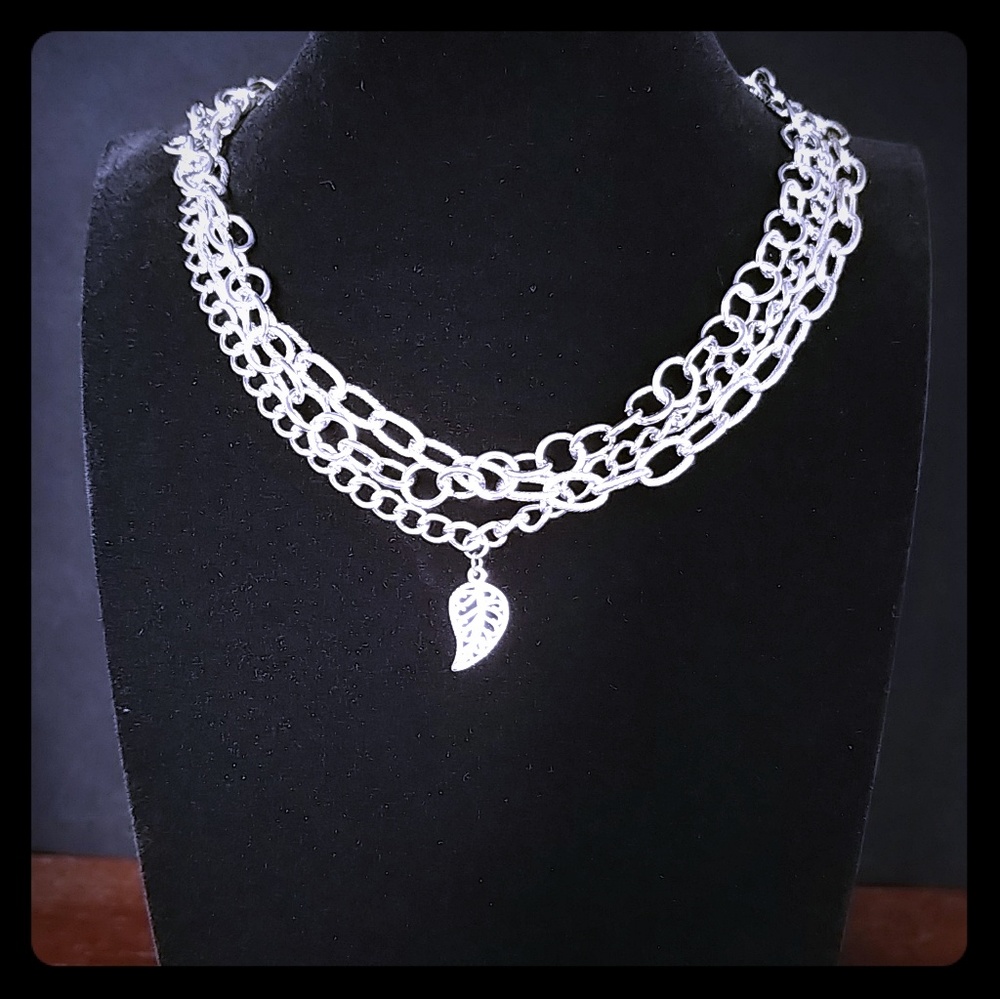 Handmade: tri chain choker necklace